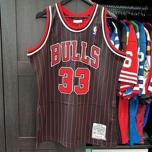 Scottie Pippen Chicago Bulls Mitchell & Ness 1995/96 Authentic NBA Jersey - Blk